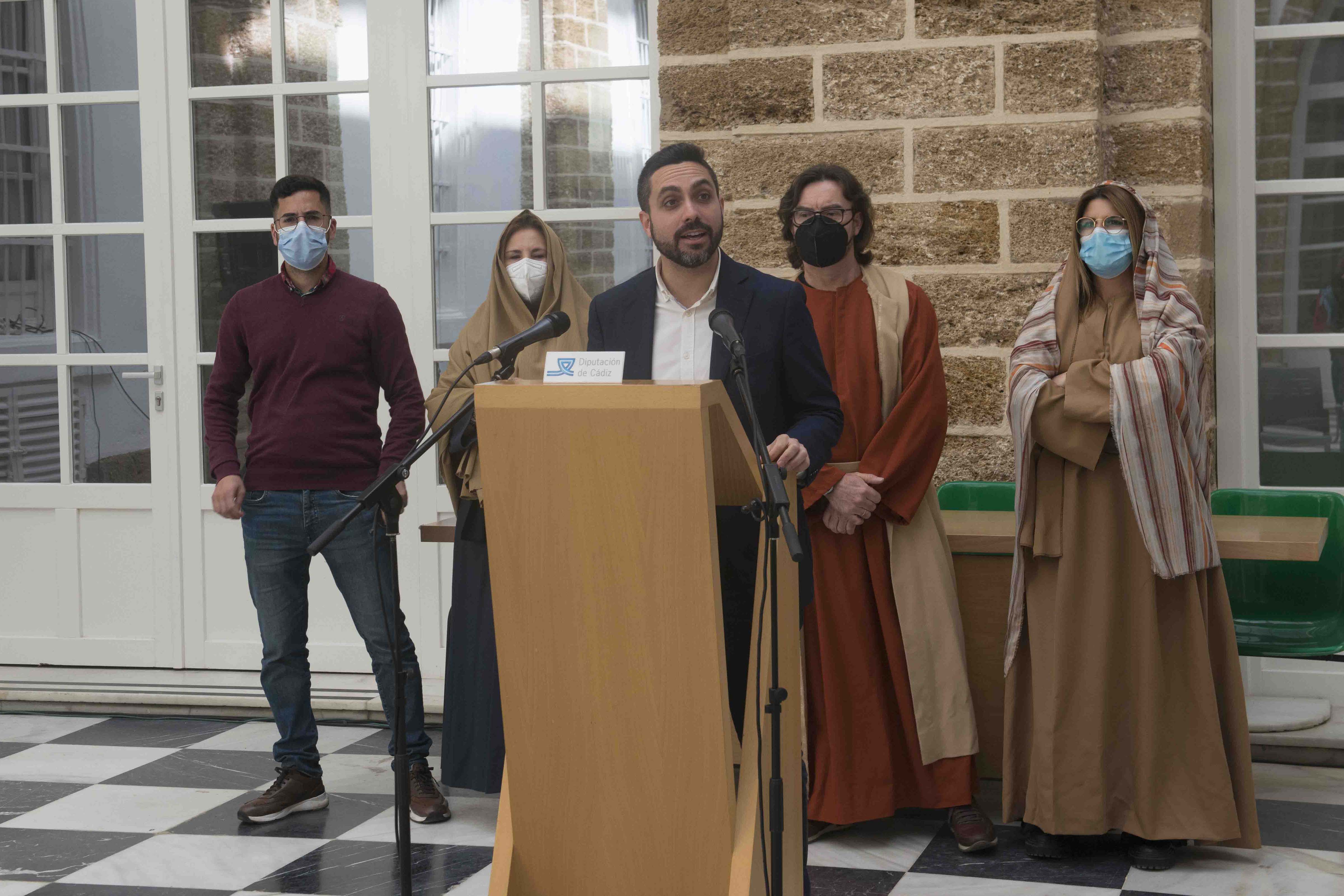Presentación de la Pasión de Cristo en el Palacio Provincial 01