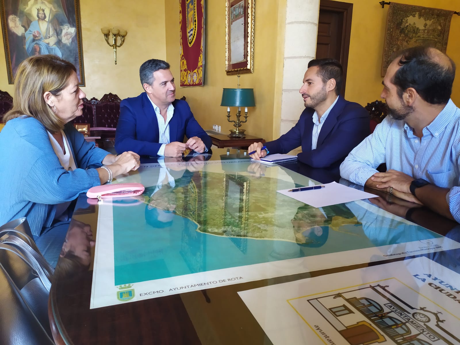 Mario Fernández en el Ayuntamiento de Rota