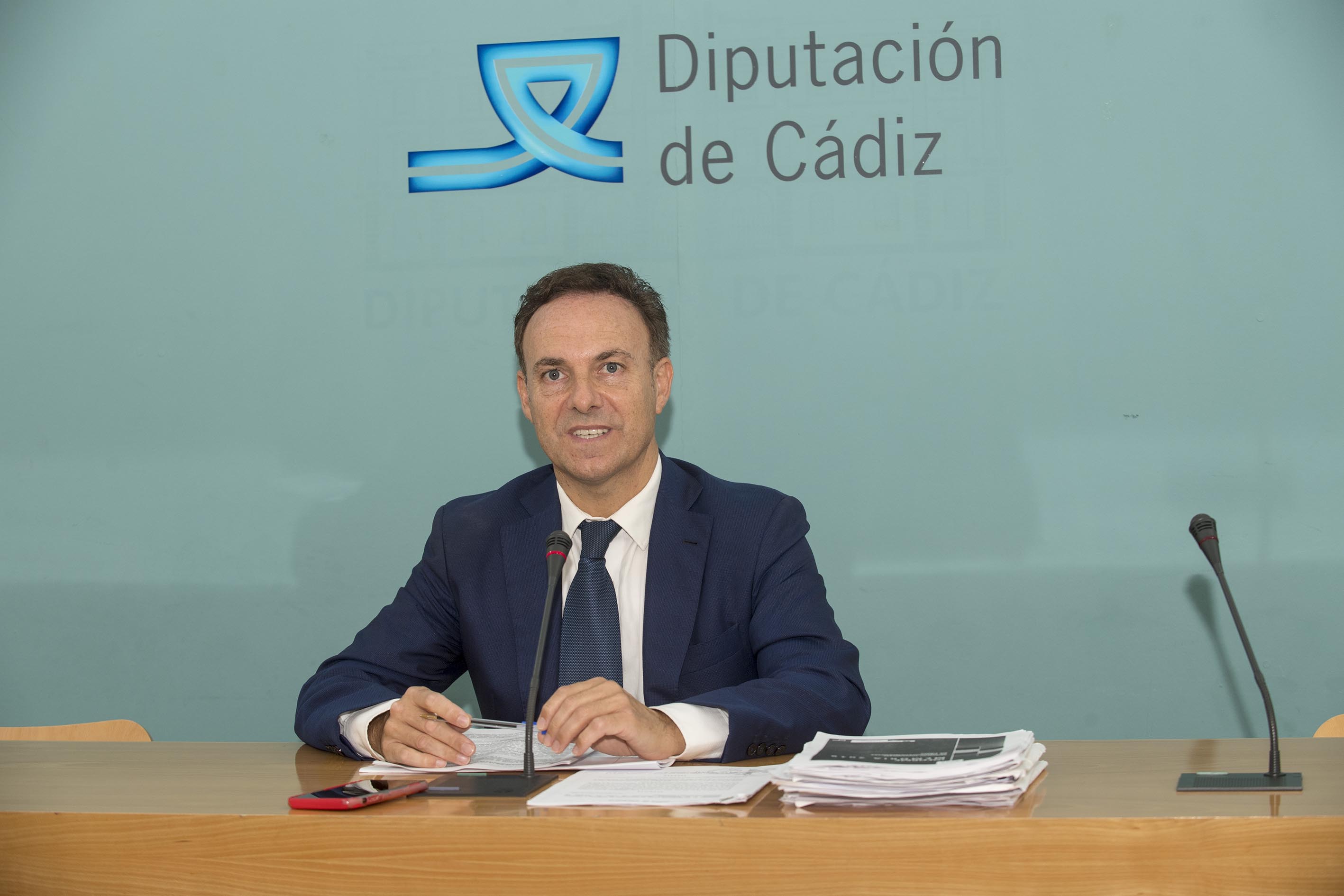 David de la Encina en rueda de prensa David de la Encina en rueda de prensa