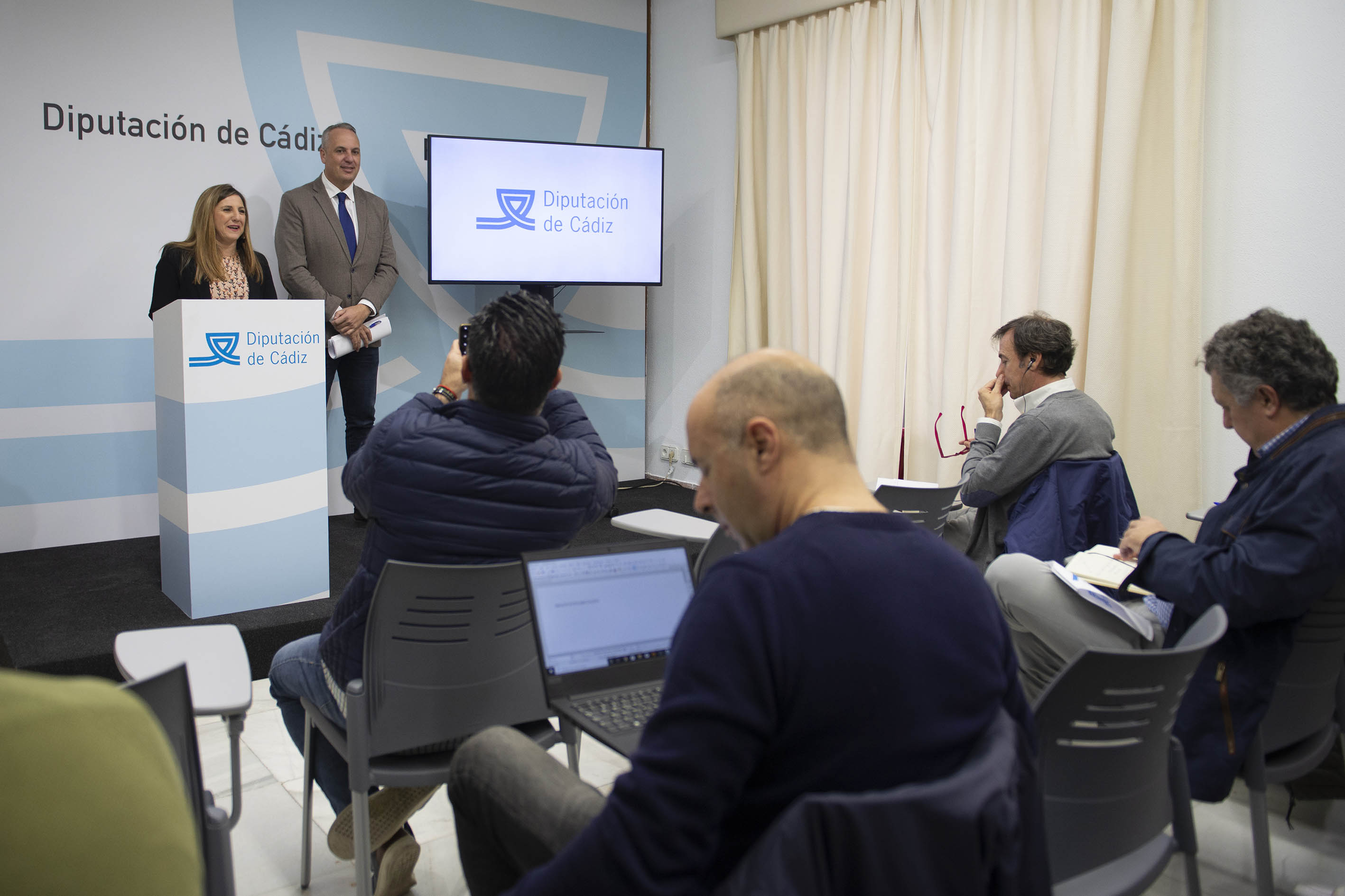 presentacion del proyecto de presupuestos 2020 en la sala de prensa