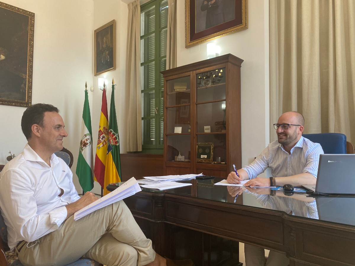 De la Encina con el alcalde de El Puerto