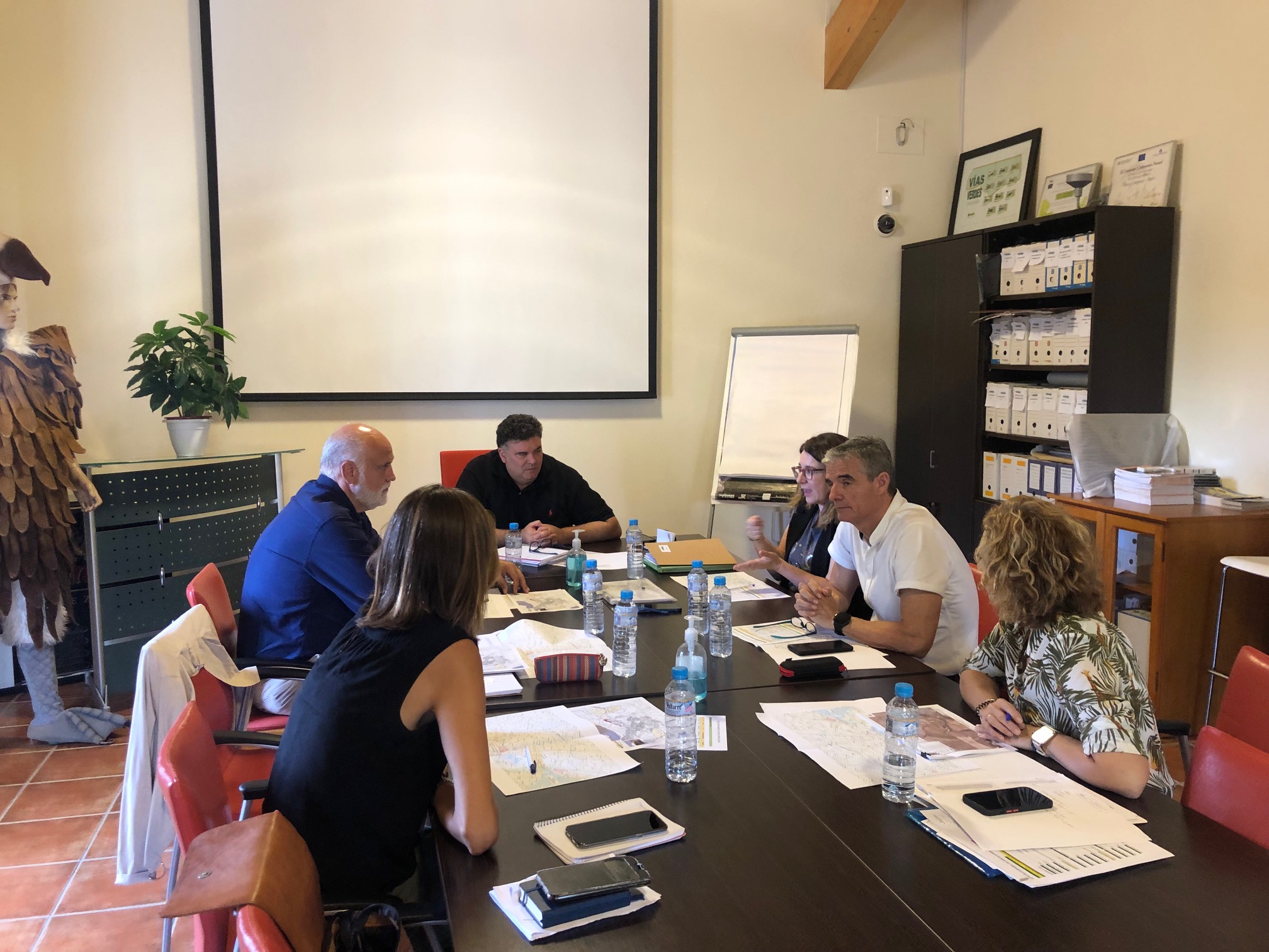 Reunión en la Fundación con Javier Vidal e Isidoro Gambín