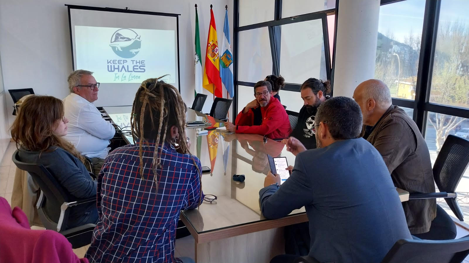 Reunión técnica sobre la ballena de La Línea