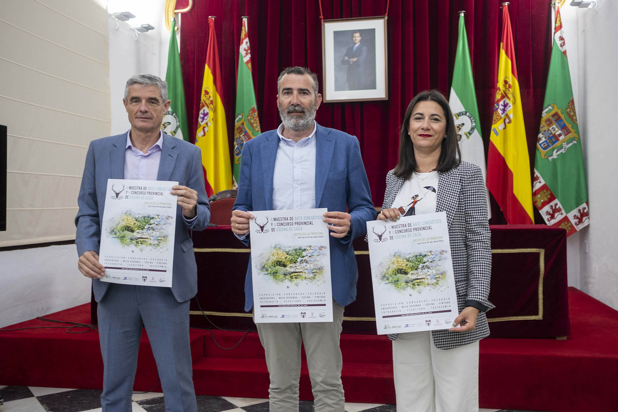 Foto de grupo presentación arte y concurso cinegético