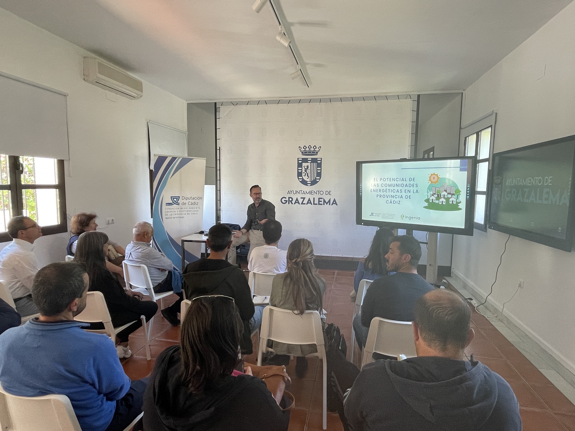 Jornada sobre comunidades energéticas en Grazalema (5)
