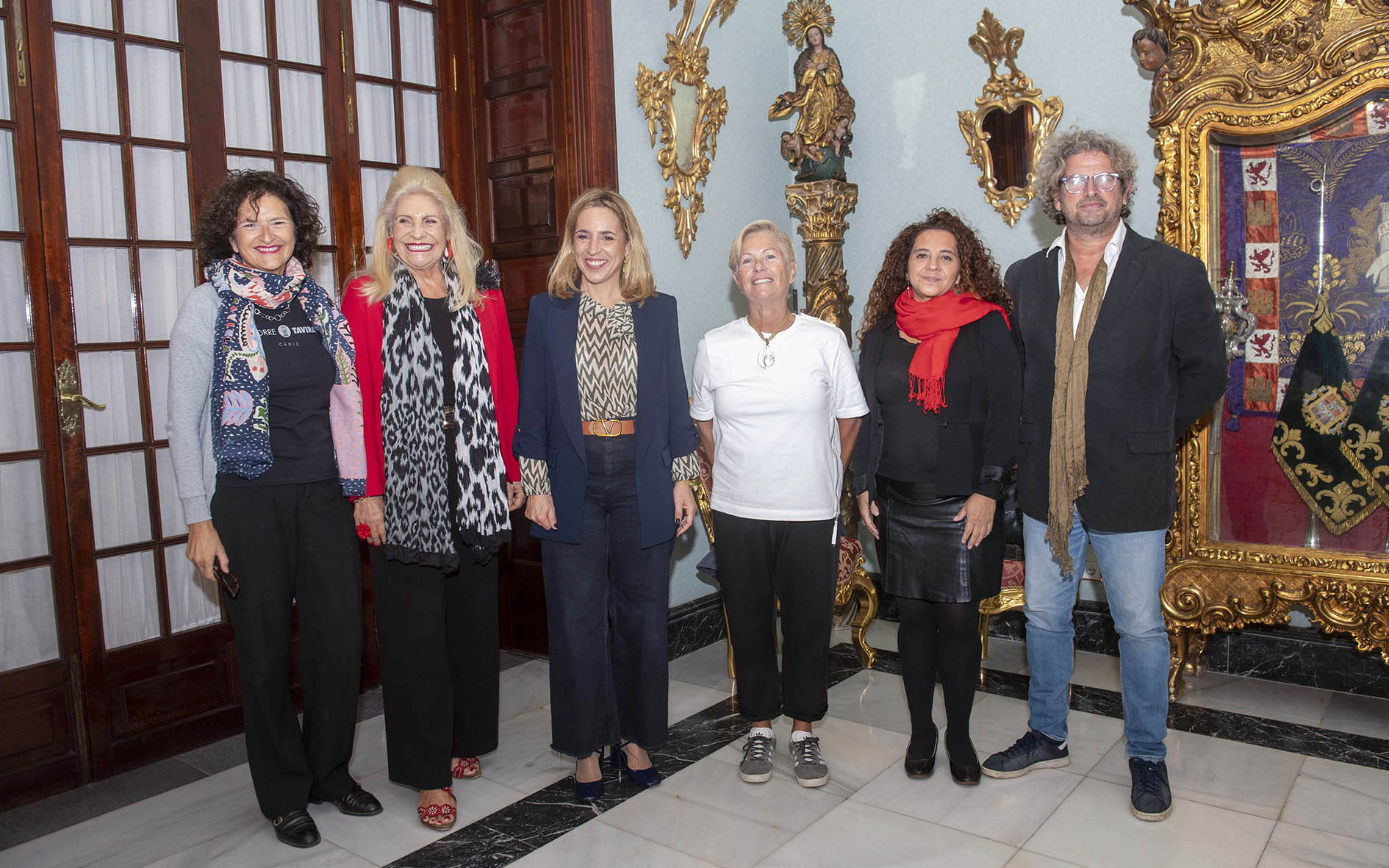 Foto de grupo de la reunión con AETC