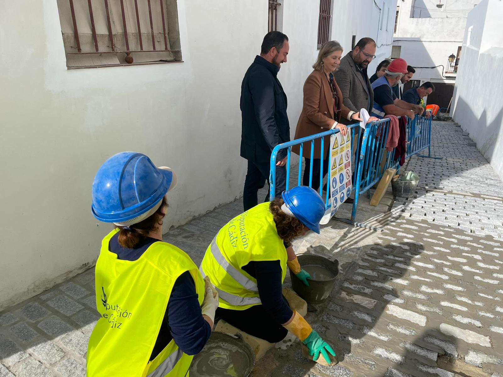 Javier Bello, en su visita a Vejer