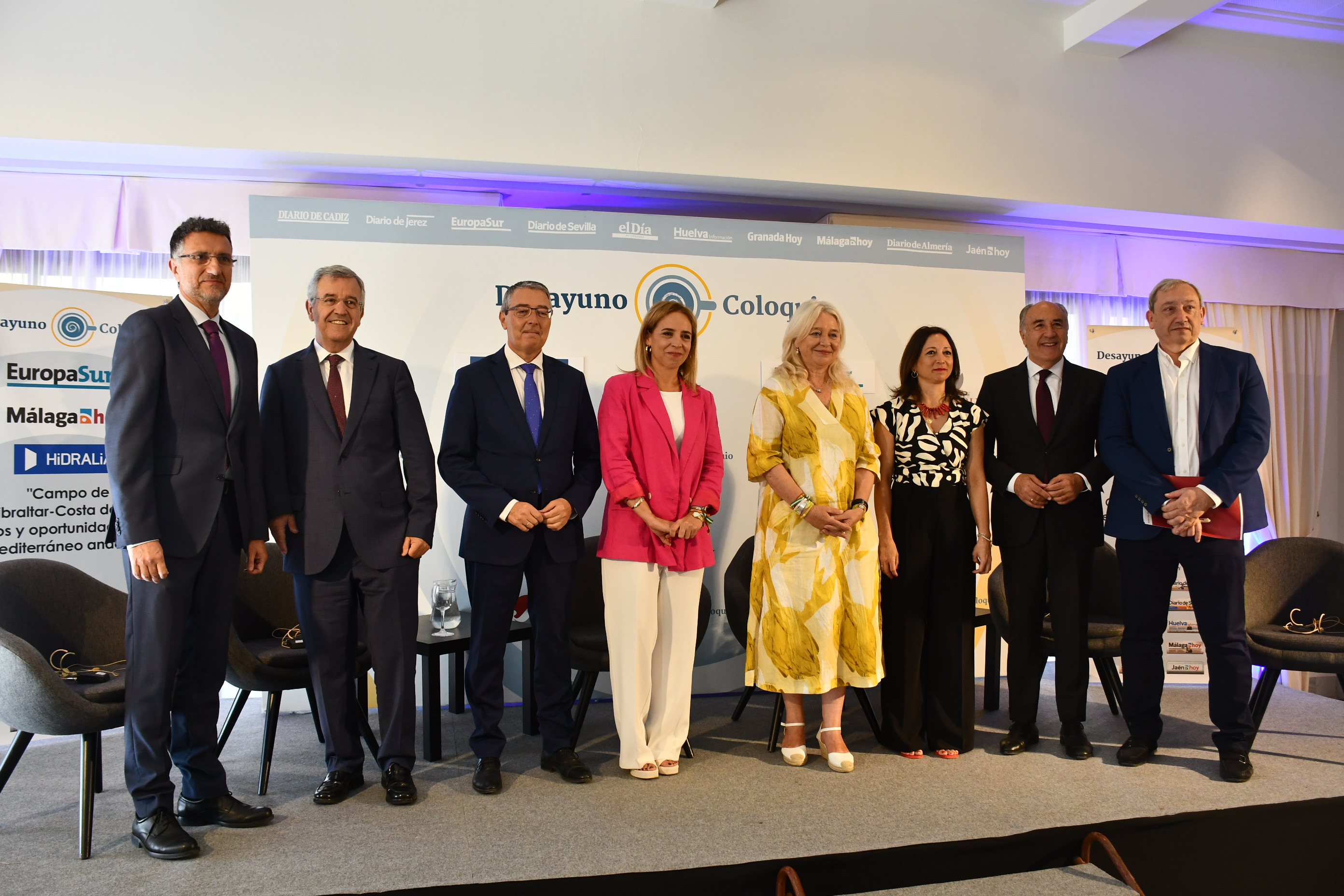 Autoridades intervinientes en el coloquio de Europa Sur