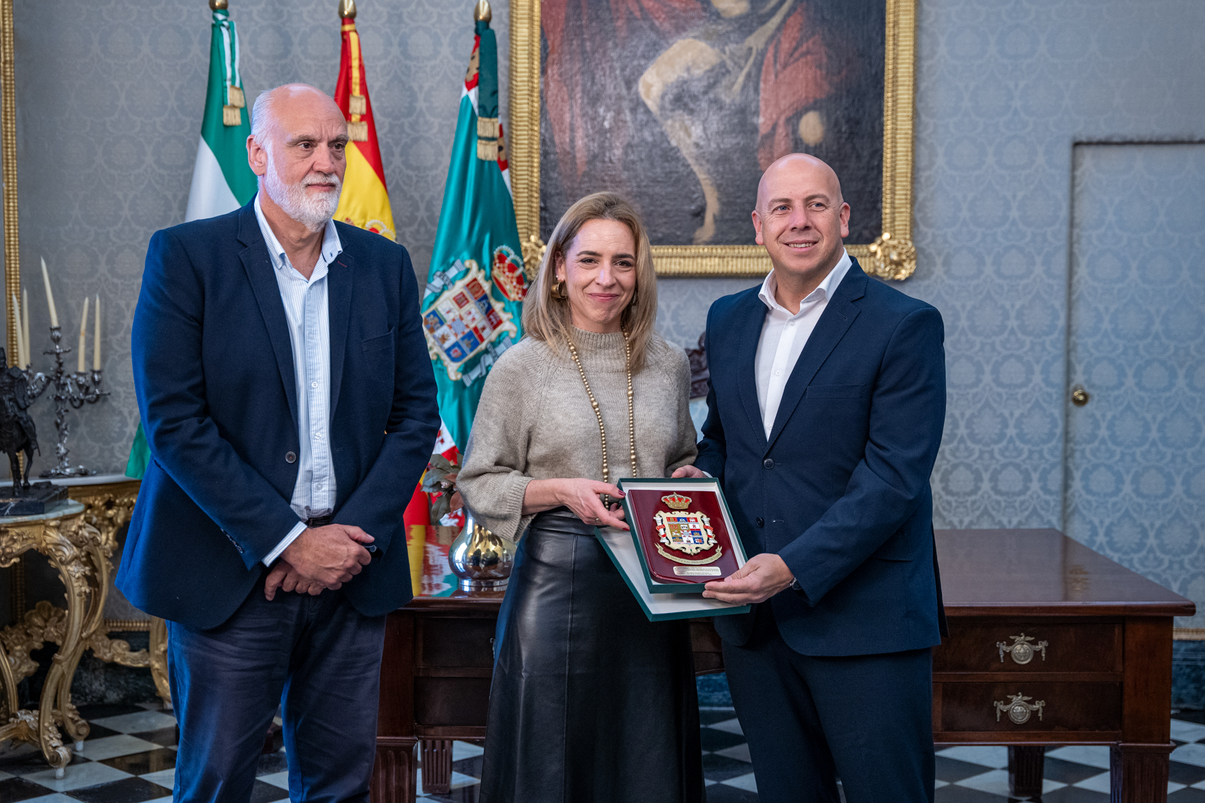02 PRESIDENTA Y JAVIER VIDAL  - PLACA A PEDRO CURTIDO 25022025-24