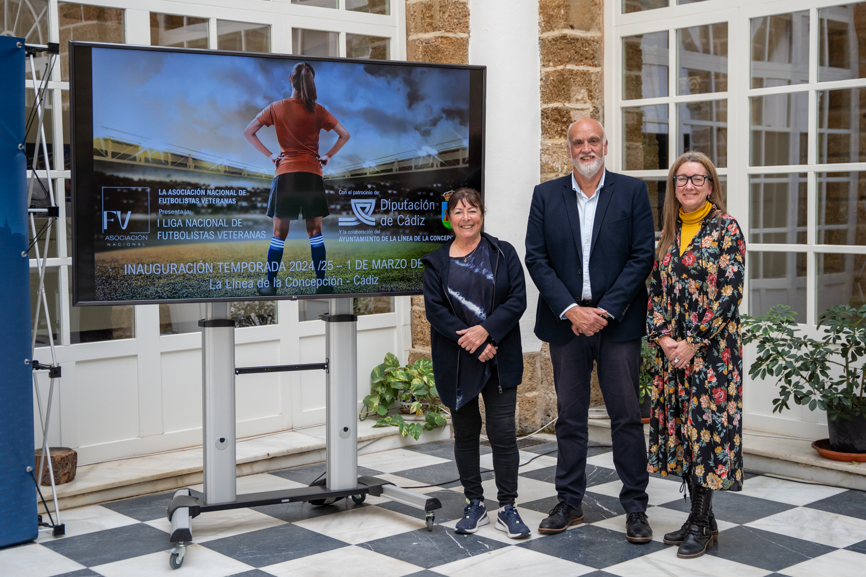 Presentacion de la I Liga de Futbolistas Veteranas