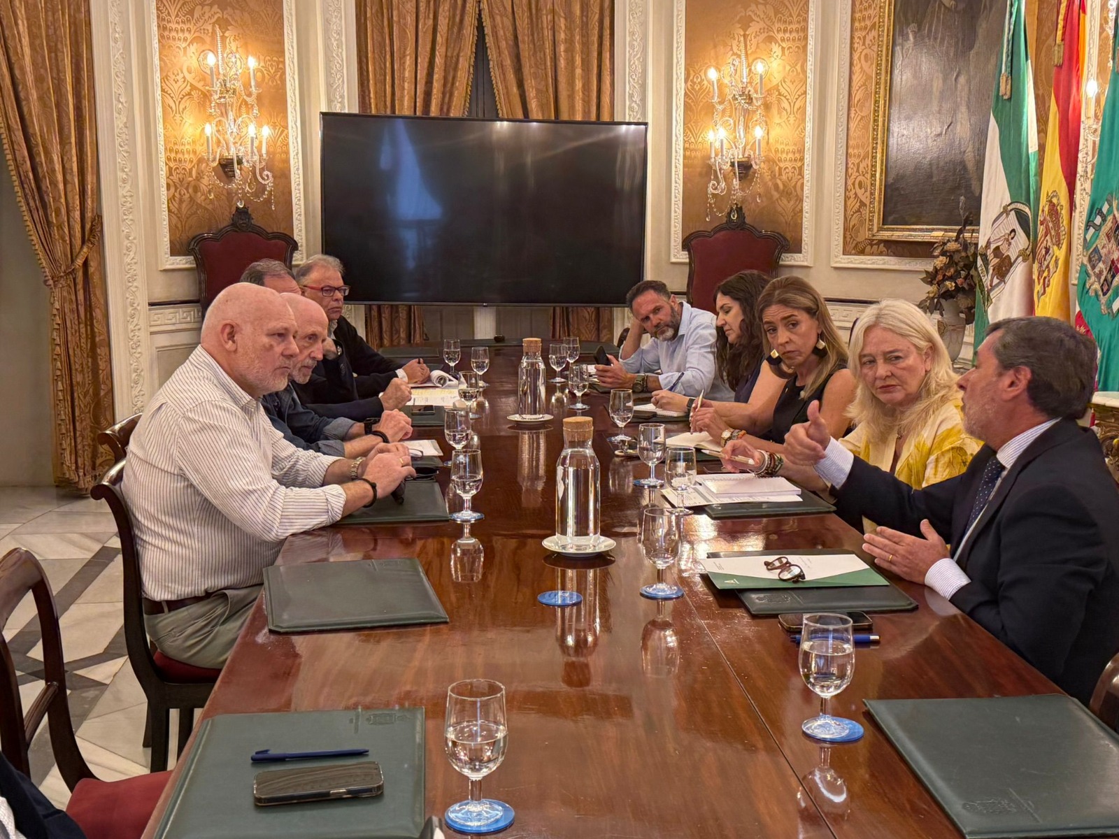 Reunión técnica y política sobre la residencia Santa Margarita en La Línea