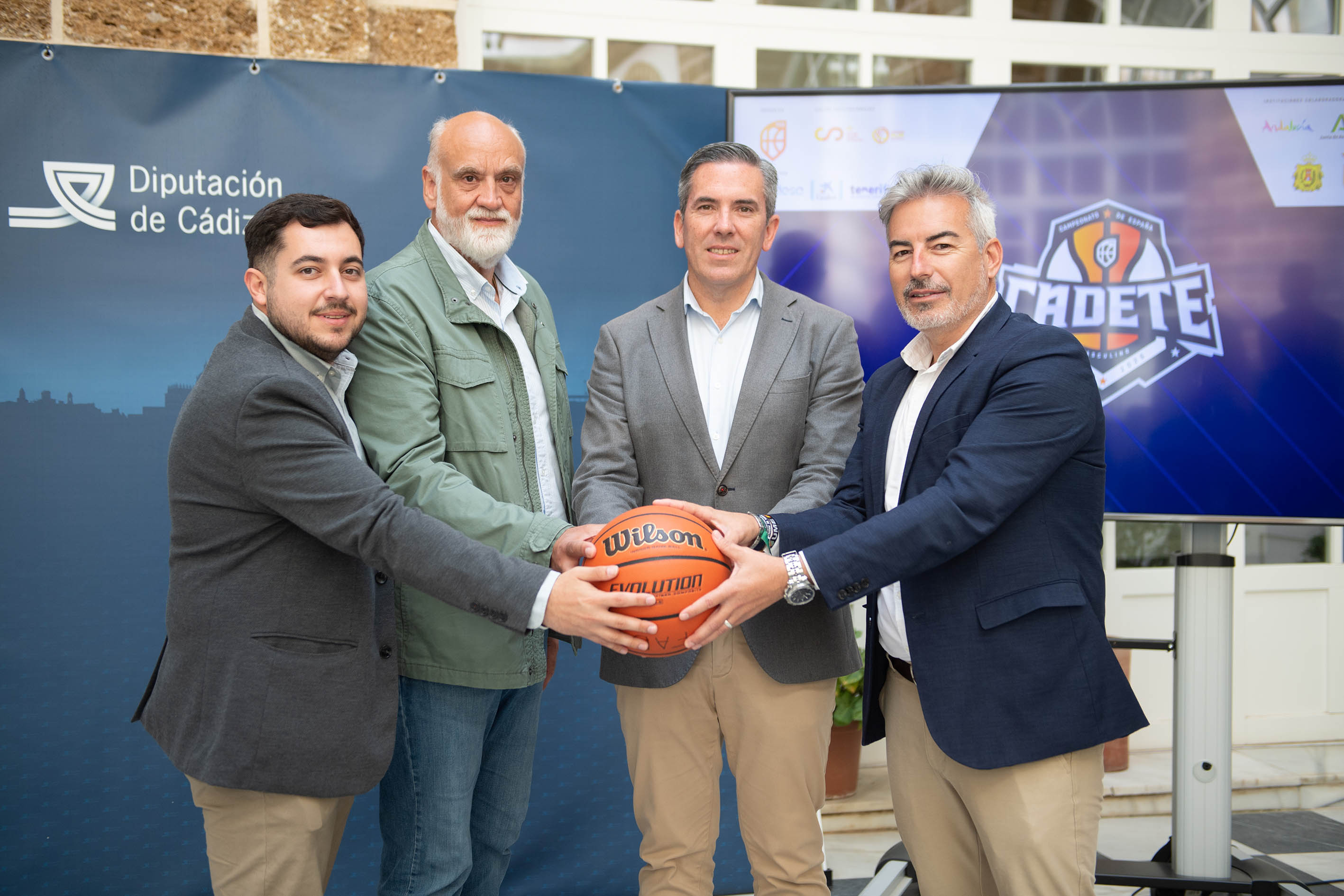 Presentación del Campeonato de España Cadete de Baloncesto en el Palacio Provincial 02