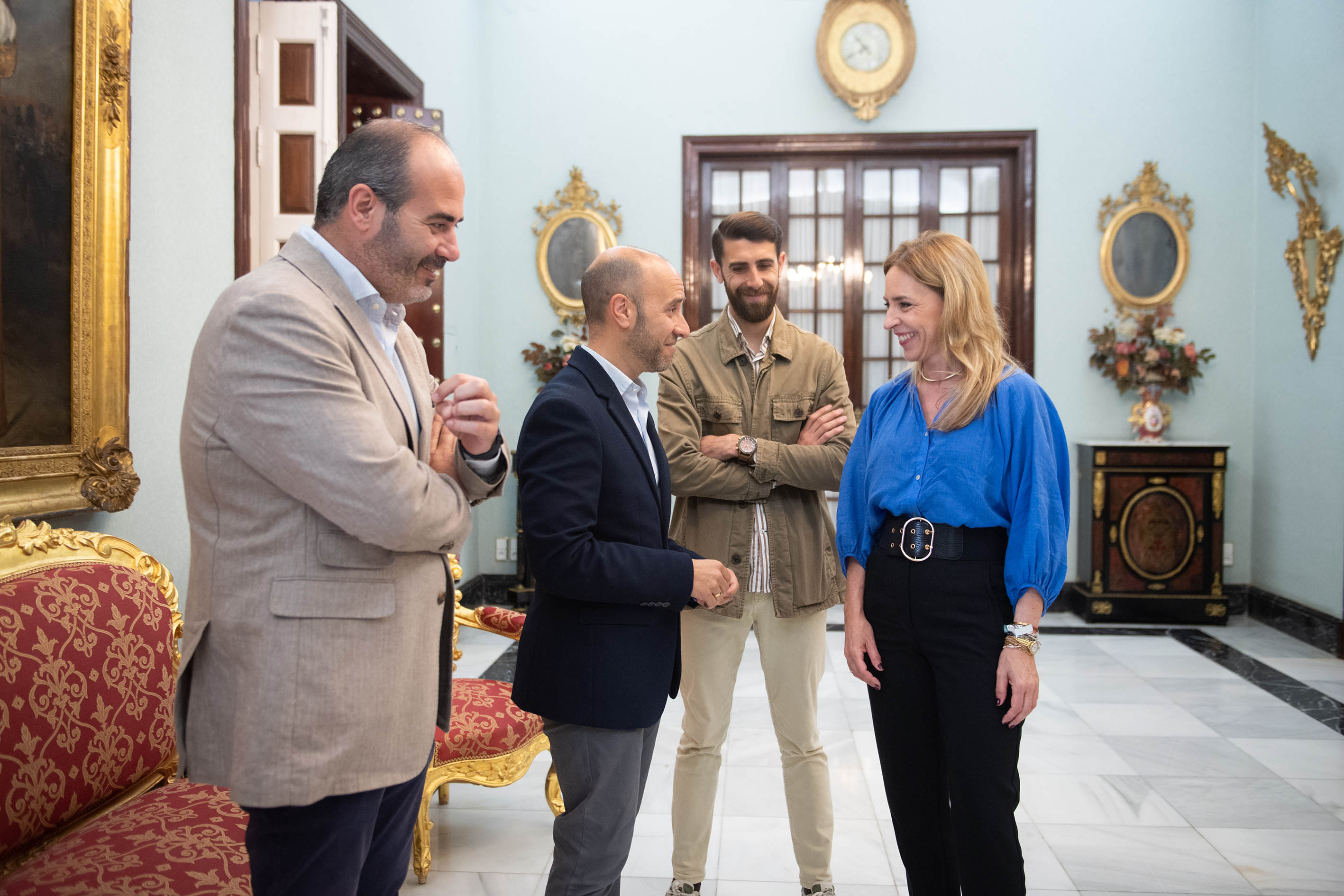 Reunión de la presidenta con el alcalde de Grazalema (2)