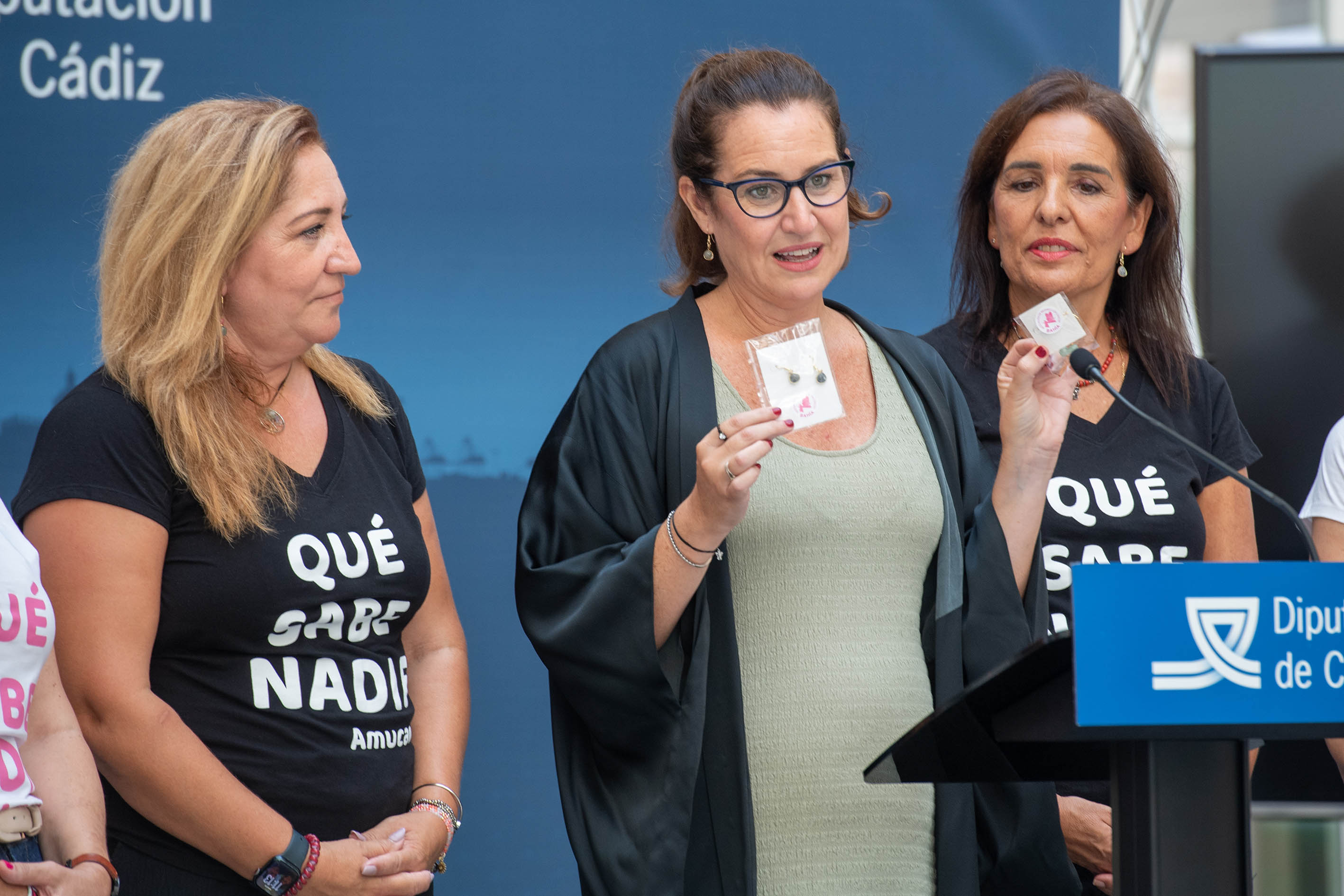 Presentaciónn de la campaña Octubre Rosa (2)