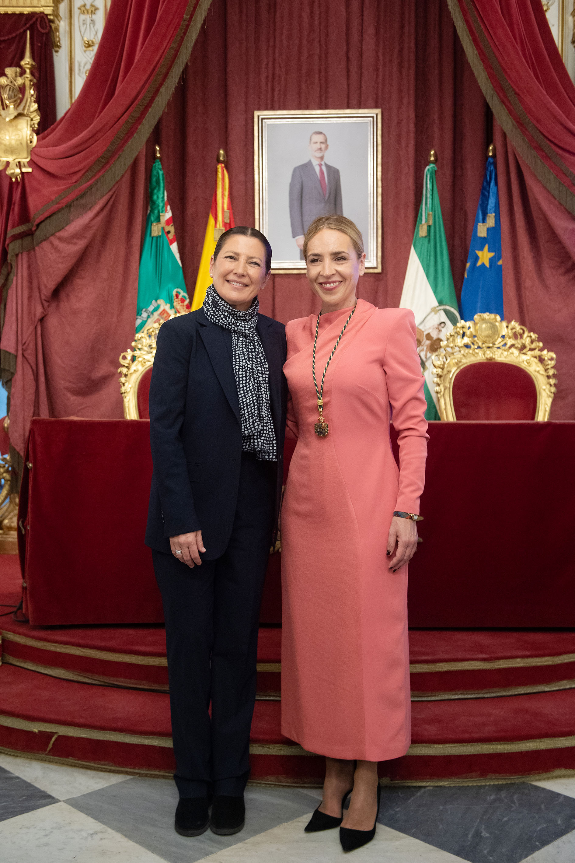 La presidenta de la Diputación y la Hija Predilecta