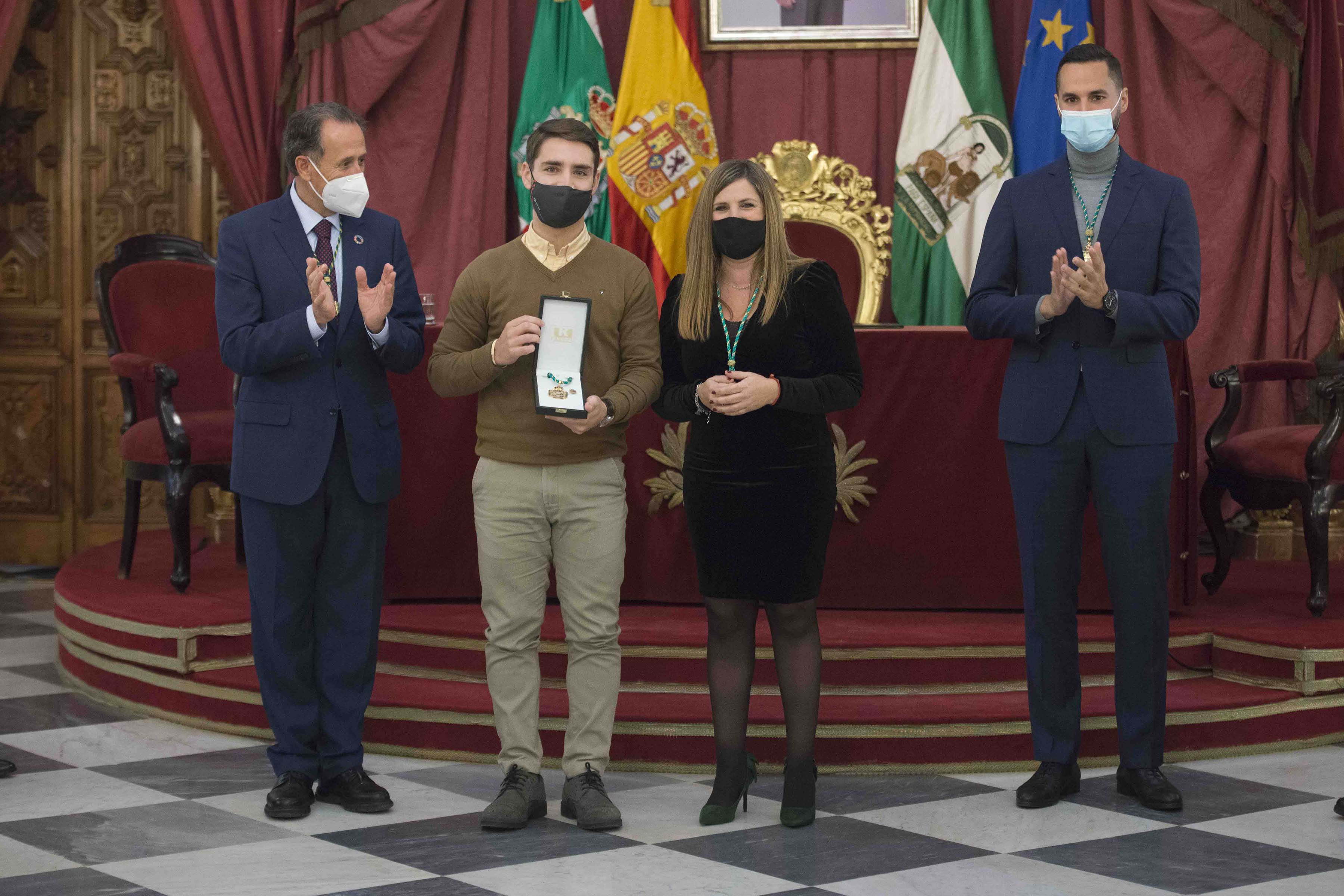 DP 17 hermano de amelia Romero