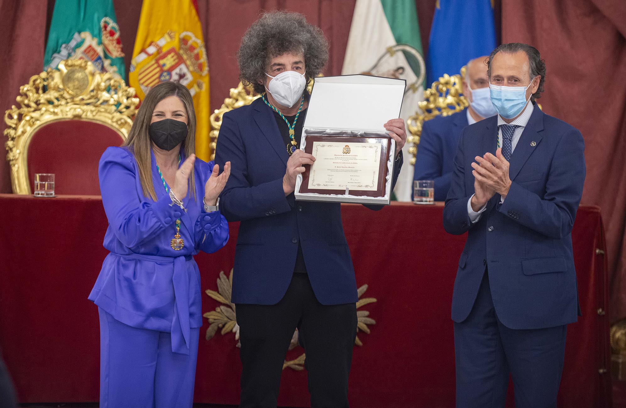 Rafael Casillas recoge la Medalla de la Provincia