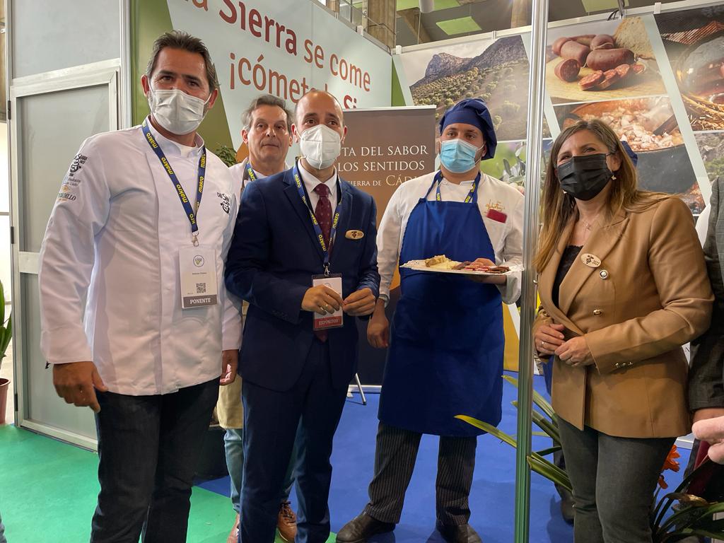 inauguración de la Feria Bienmesabe stand Grazalema