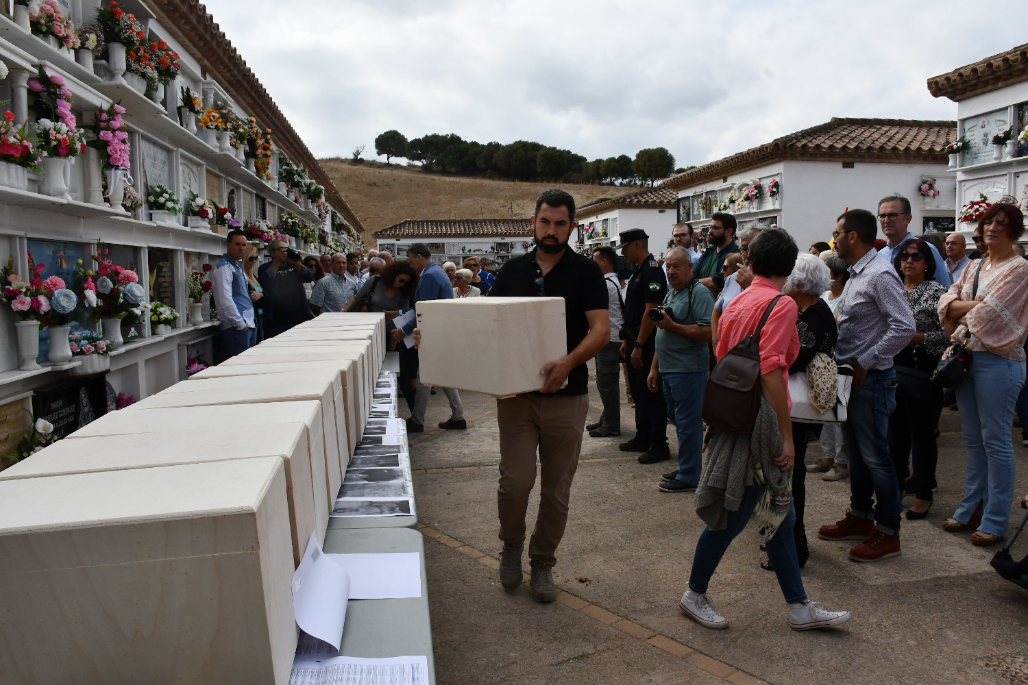 homenaje en Jimena_Jesus Roman con una de las cajas