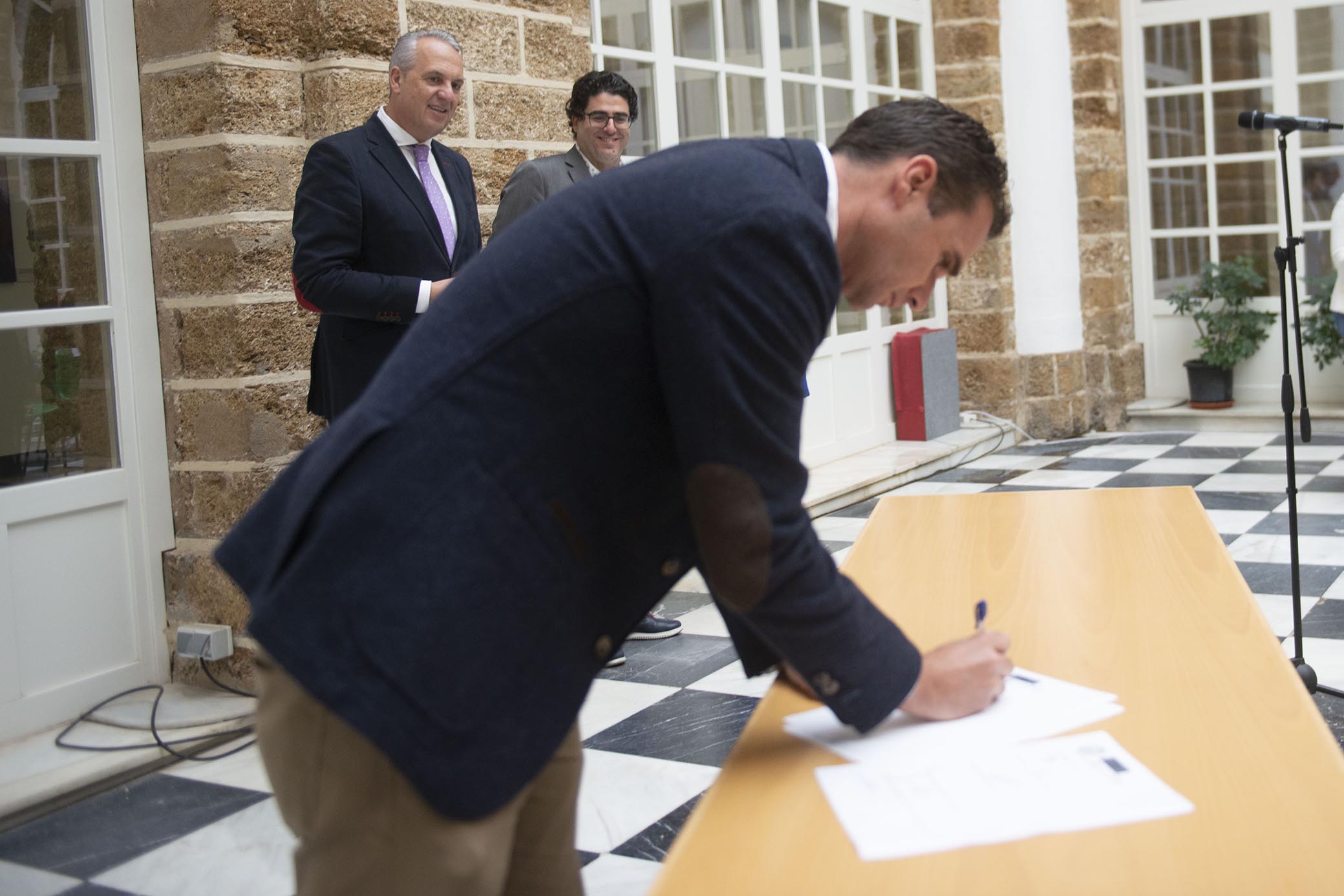 Firma del pacto (1)