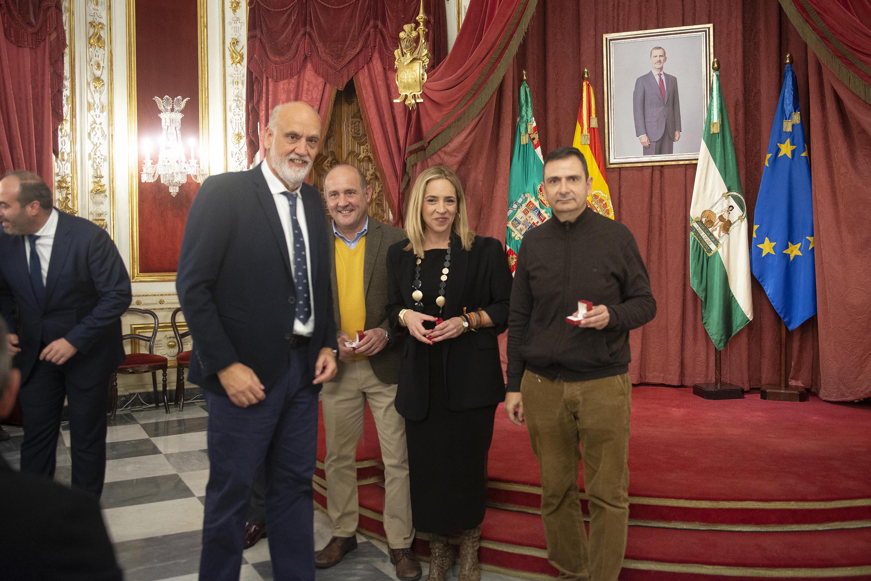 Acto de homenaje a personal con 20 años de servicio y jubilado en 2023 (21)