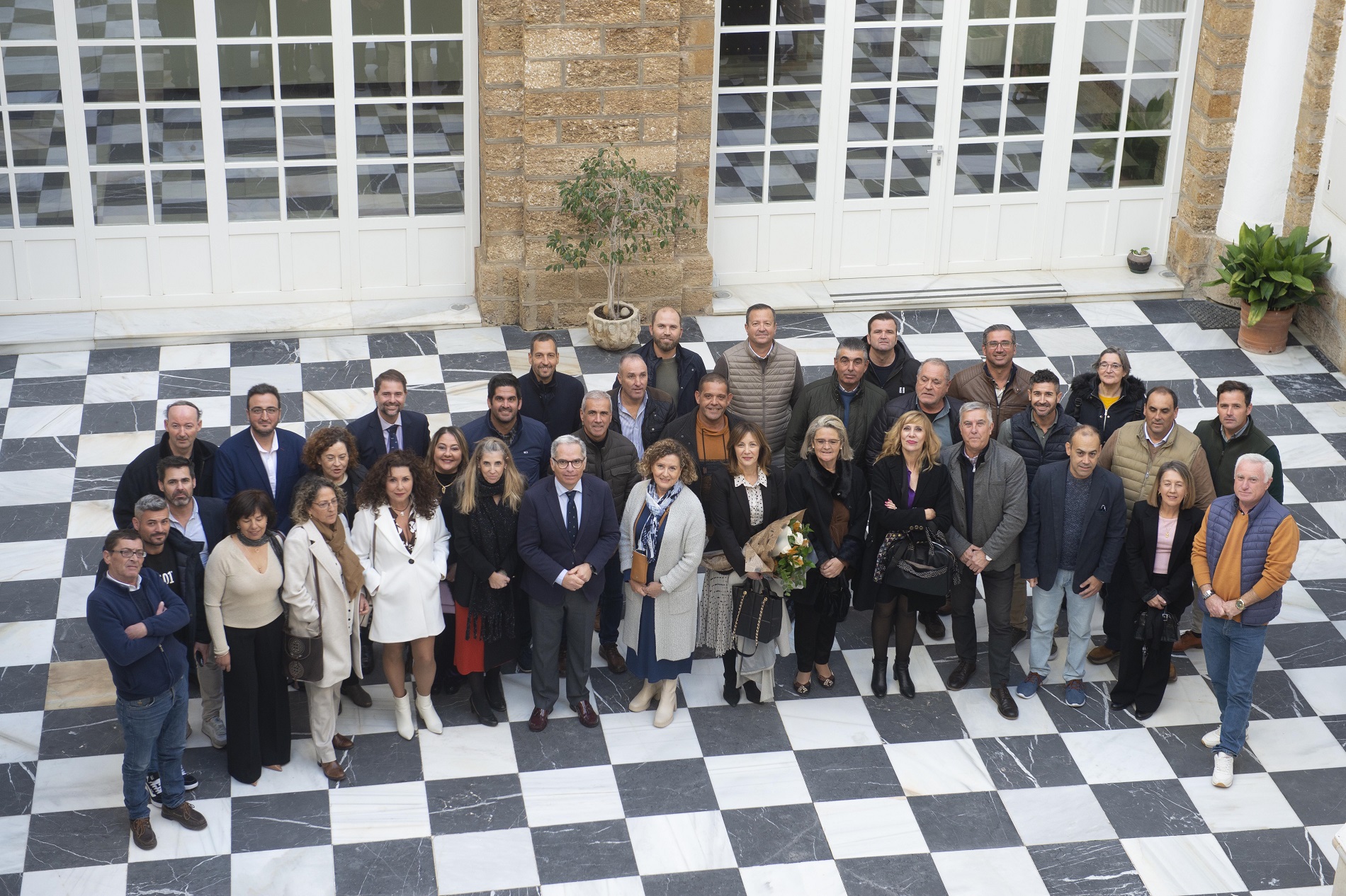 Foto de grupo de personal laboral y funcionario