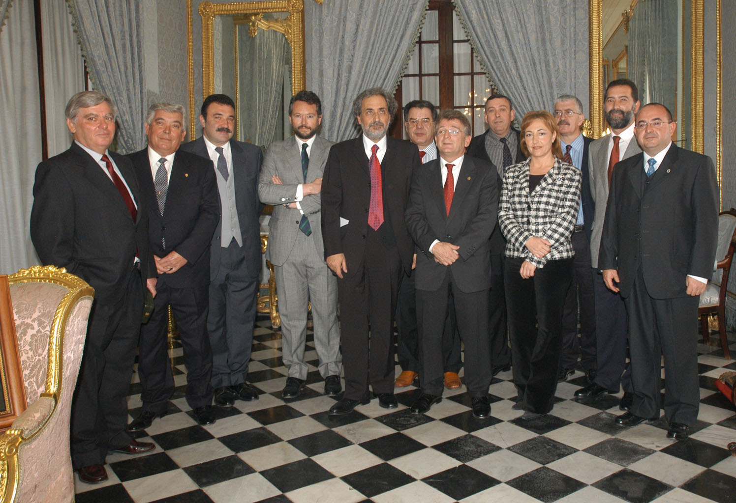 2004 premiados en grupo