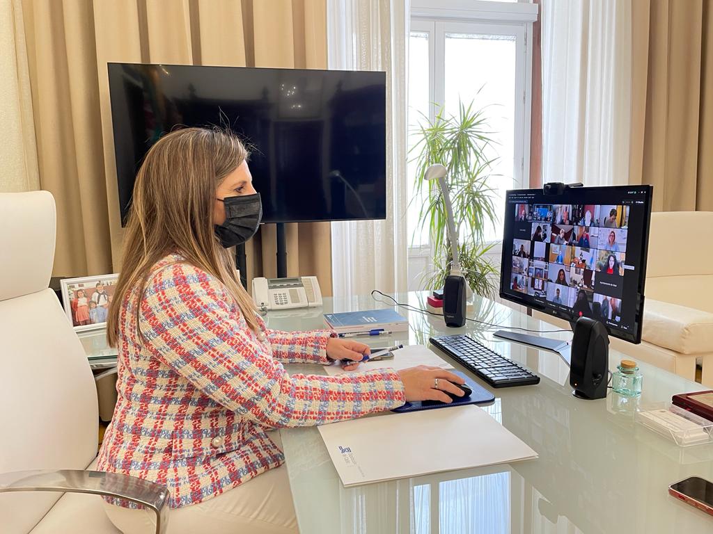 Irene García, durante la reunión convocada por la FEMP