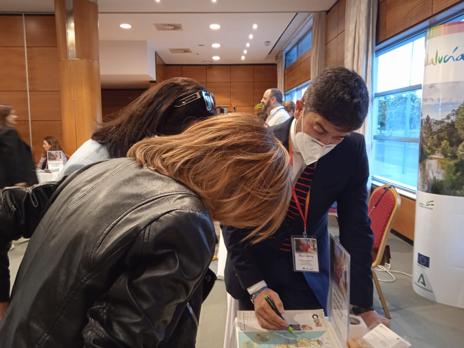 Promoción turismo de Cádiz en el Cantábrico (2)