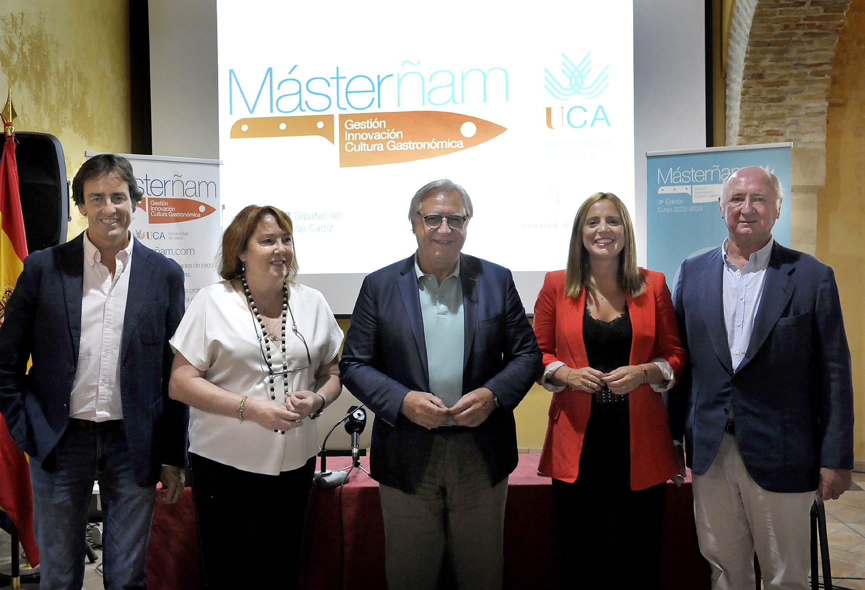 Foto de familia de la presentación de Másterñam en Jerez