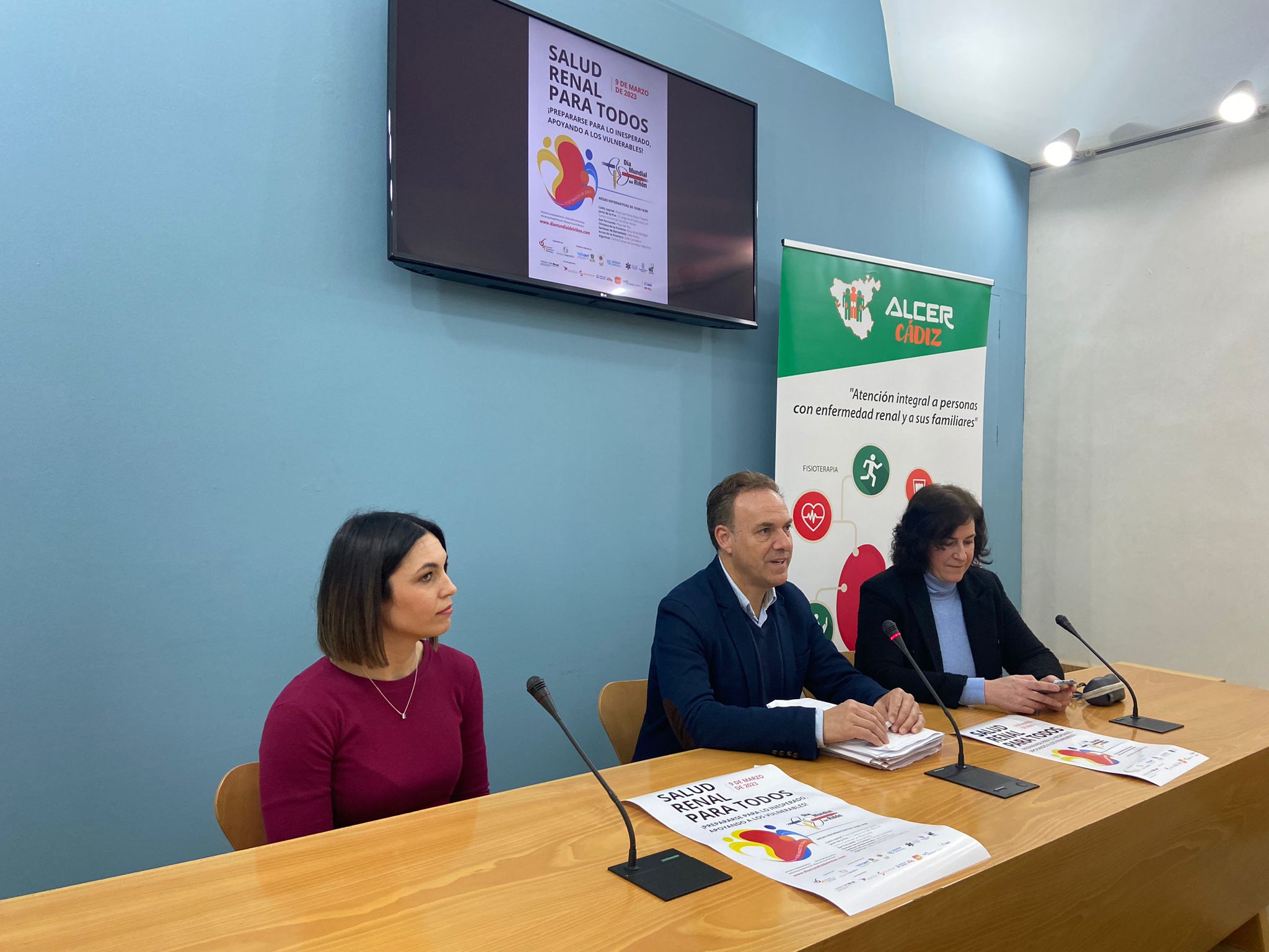 David de la Encina, junto a Azahara Gálvez y Alicia Cortés