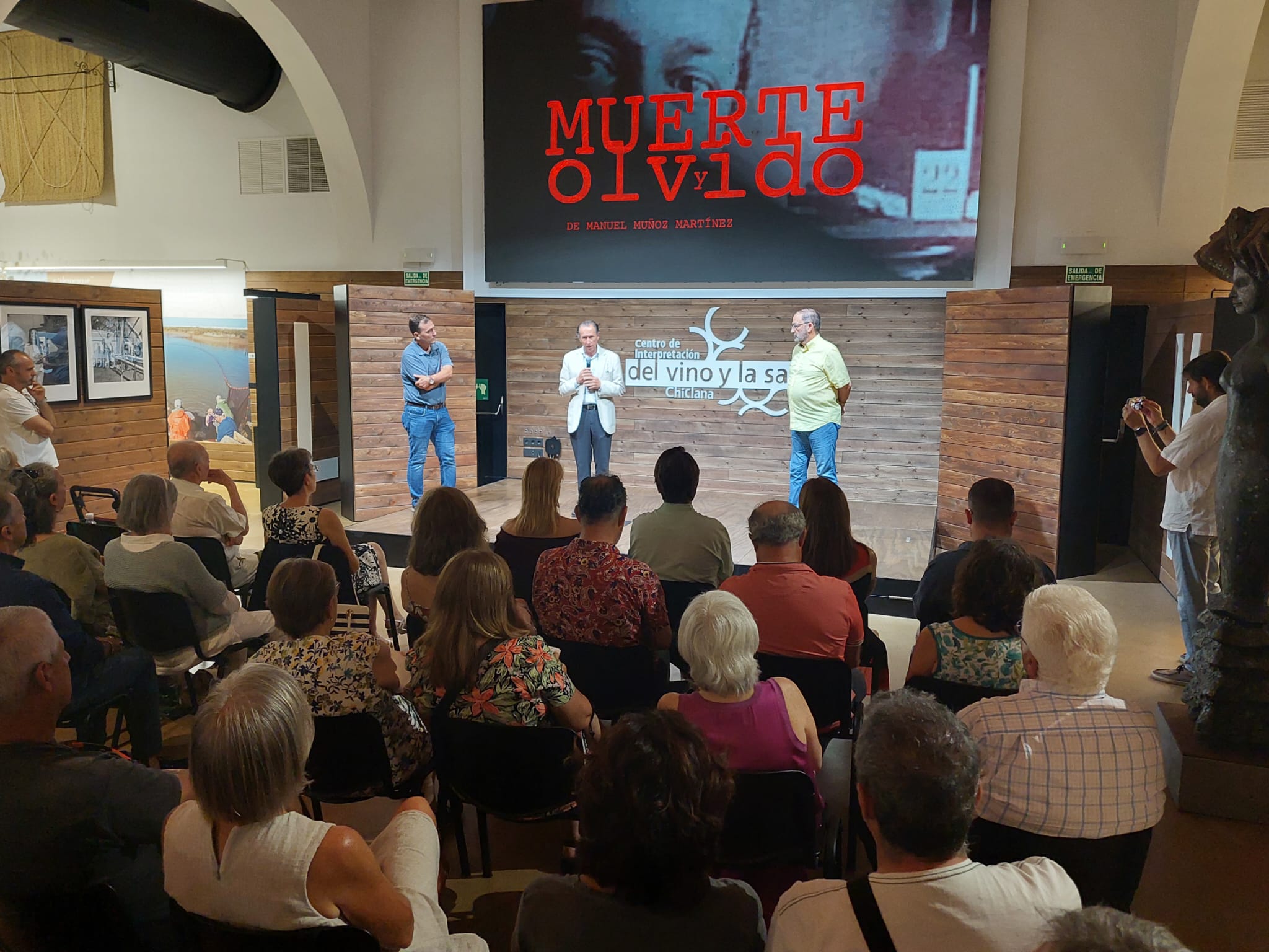 Presentación del documental Muerte y olvido de Manuel Muñoz Martínez en Chiclana