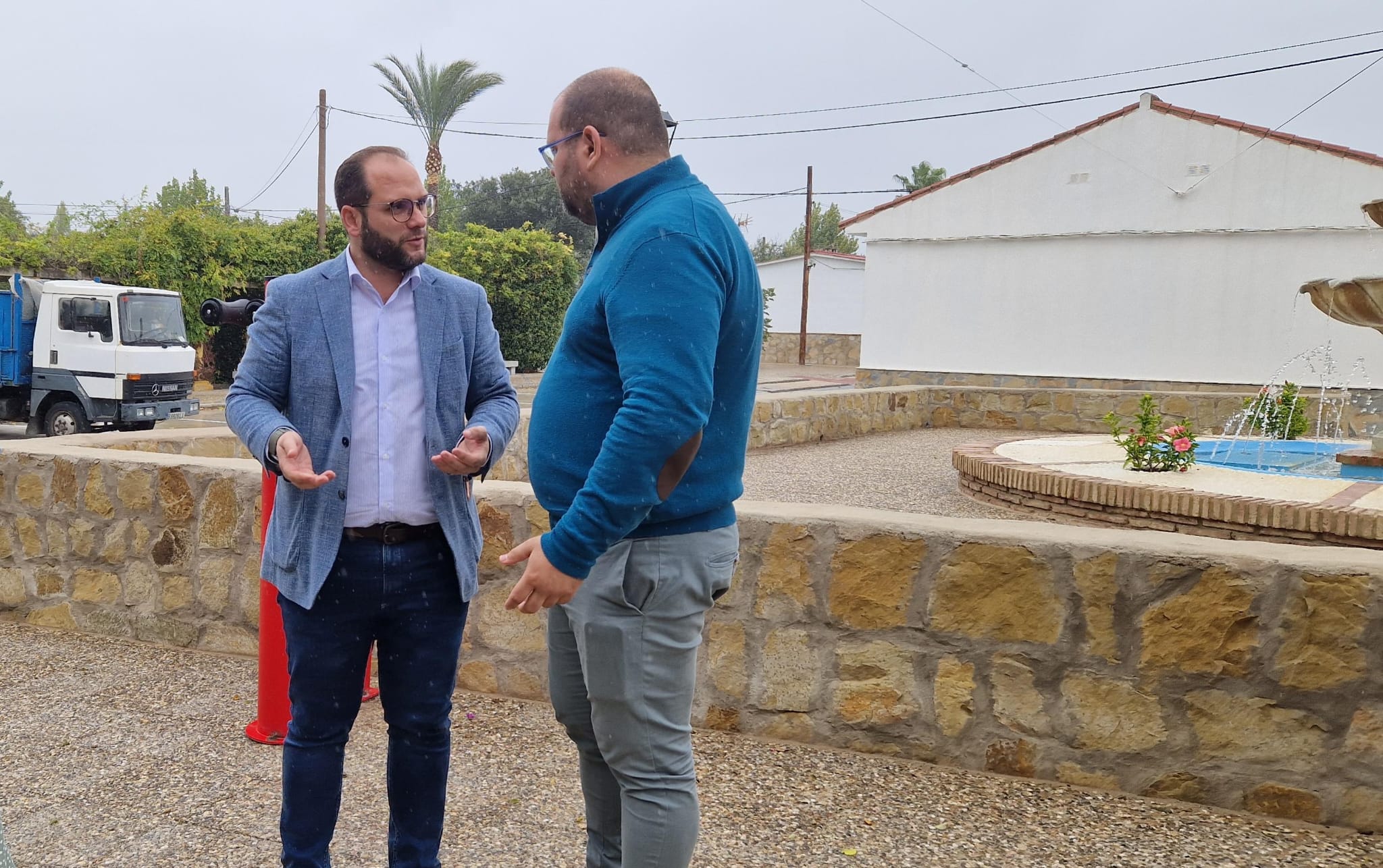 Javier bello con alcalde de Castellar