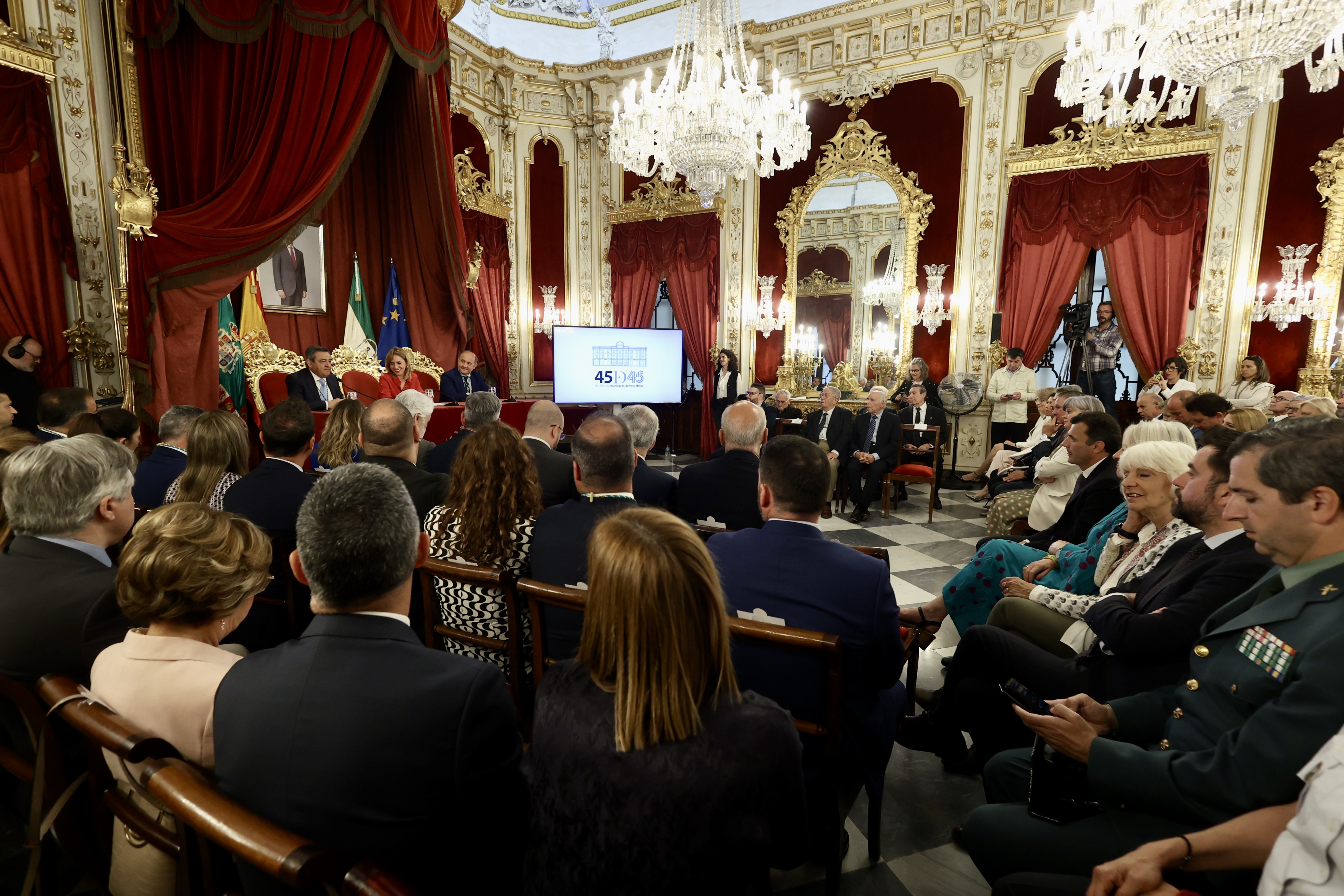 Acto institucional 45 años de Corporaciones democráticas