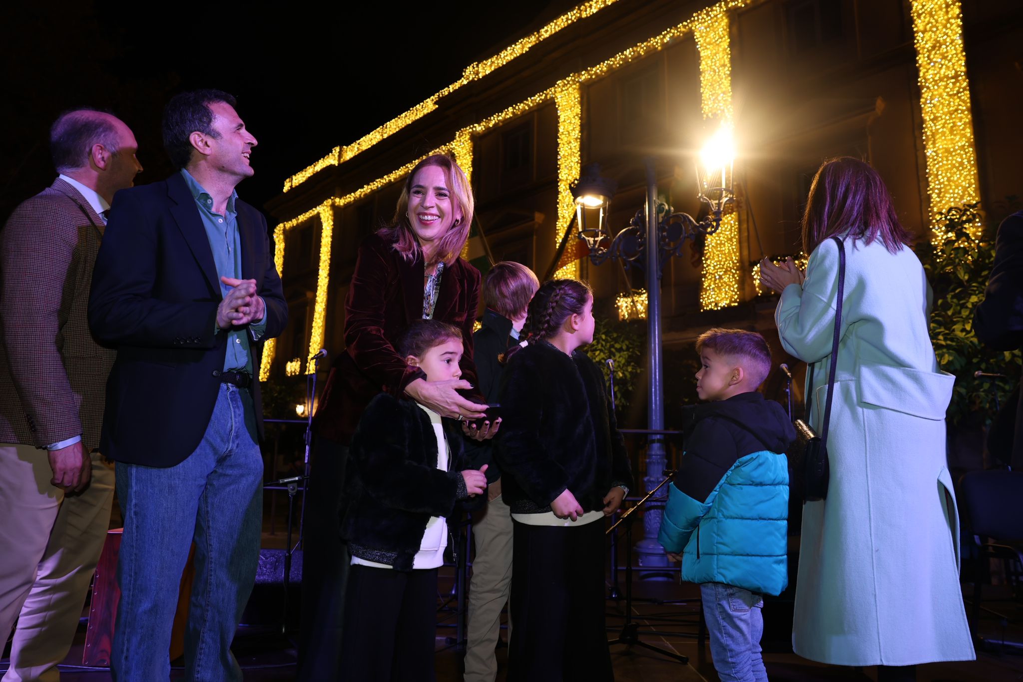 Encendido del alumbrado navideño en Diputación