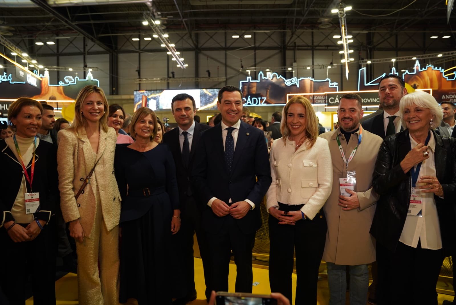 El presidente de la Junta con representantes de la provincia de Cádiz
