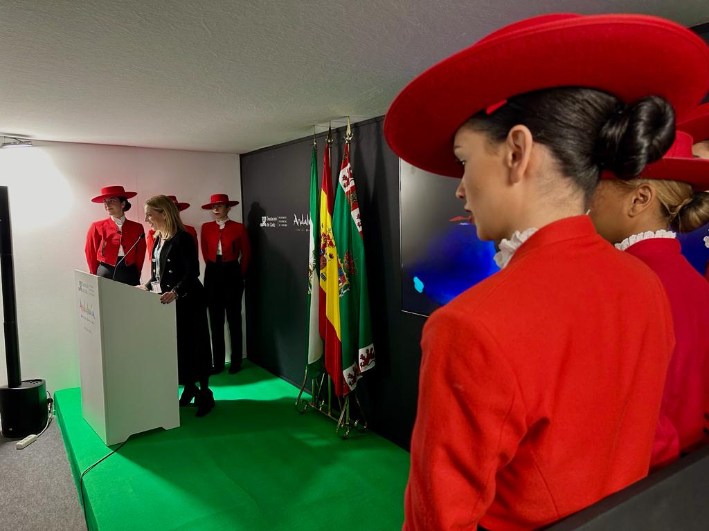 Almudena Martínez presentación grandes eventos en FITUR
