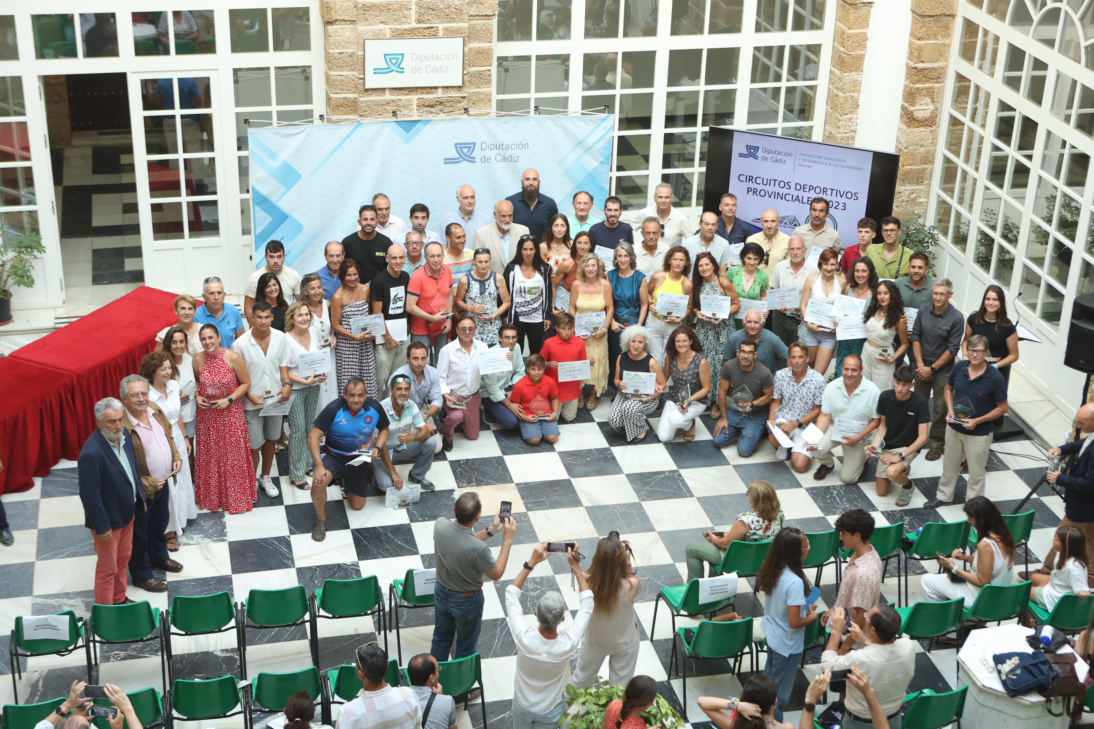 Entrega de premios de los circuitos provinciales de carreras populares, cross y orientación Entrega de premios de los circuitos provinciales de carreras